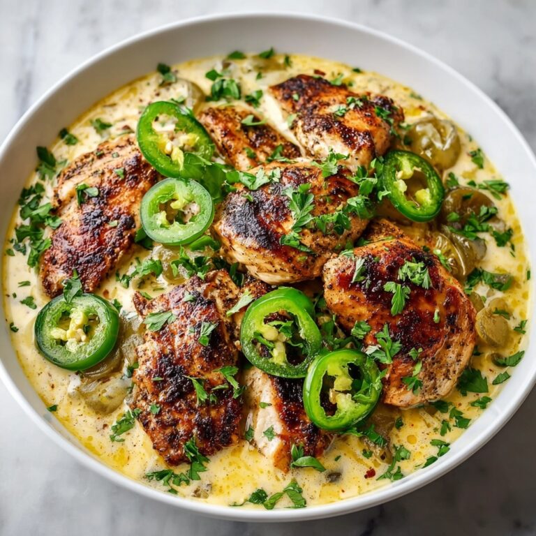 Creamy Pepperoncini Chicken Skillet: A Quick Dinner Delight! Recipe