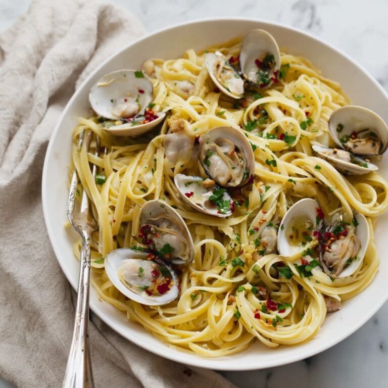 Linguine with Clams in White Wine Sauce Recipe